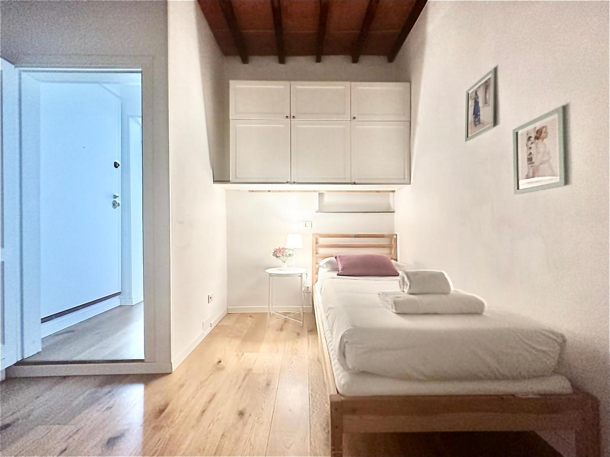 Warm Retreat In The Heart Of Cls Station Appartamento Firenze